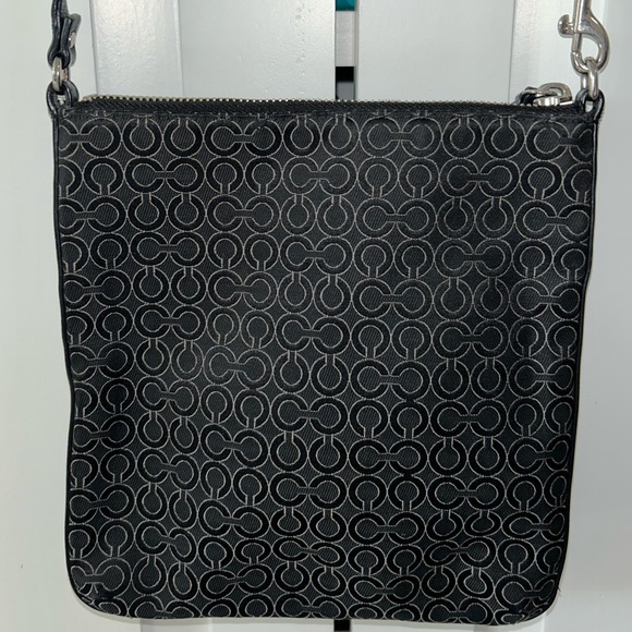 Coach Purse 🖤 - Picture 2 of 6